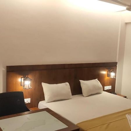 Hotel Anvisha Executive Mangvadi Extérieur photo