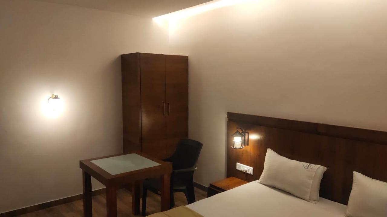Hotel Anvisha Executive Mangvadi Extérieur photo